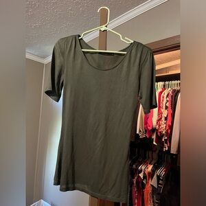 The Limited Tee. Size medium. Has shoulder pads.